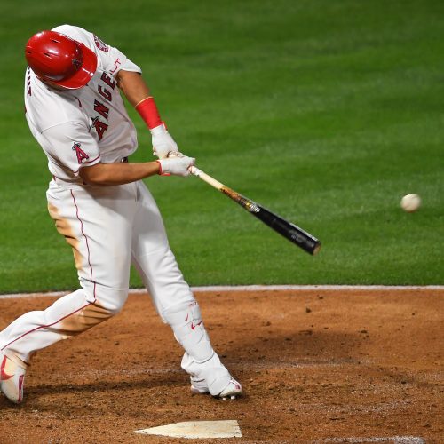 Los Angeles Angels Look to Extend Chicago White Sox Losing Streak at Angel Stadium