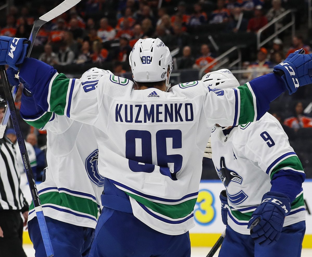 Vancouver Canucks vs. Philadelphia Flyers Prediction, Preview, and Odds – 10-15-2022