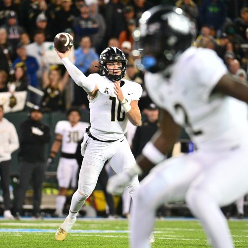 

 UCF Favors Baylor in Road Debut in High-Stakes Big 12 Matchup 