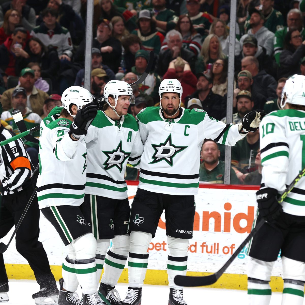 Chicago Blackhawks vs. Dallas Stars Prediction, Preview, and Odds – 2-22-2023