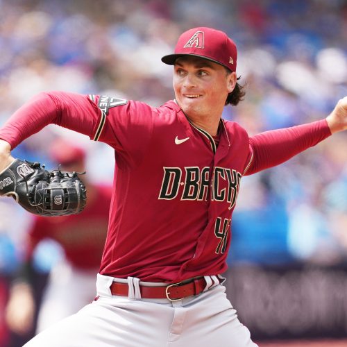

Giants vs Diamondbacks Go Head-to-Head in Low-Scoring Matchup with Arizona Slight Favorite