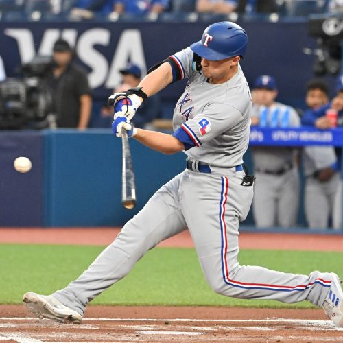 Texas Rangers Dominate Toronto Blue Jays in Six Consecutive Matchups as Trade Deadline Looms