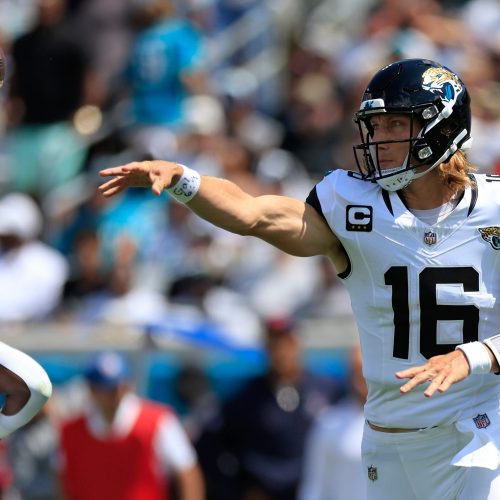 Jaguars favored by 3 points as they prepare to face off against the Browns in week 2 showdown