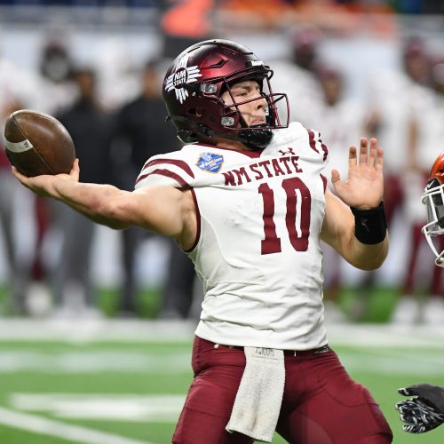 Liberty Flames Favored by 22.5 Points in Conference Showdown Against New Mexico State Aggies