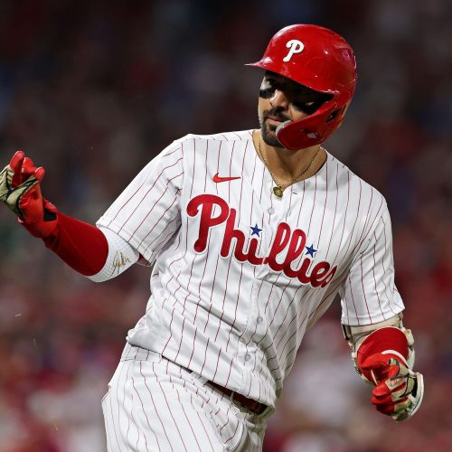 Phillies Aim to Continue Winning Streak Against Braves in 2024 Season Opener at Citizens Bank Park - Will Atlanta Finally Come Out on Top?