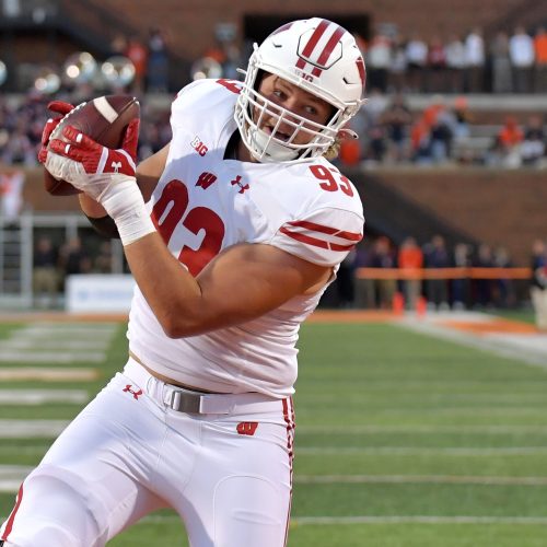 Wisconsin Badgers Favored to Defeat Western Michigan Broncos in Home Opener at Camp Randall Stadium