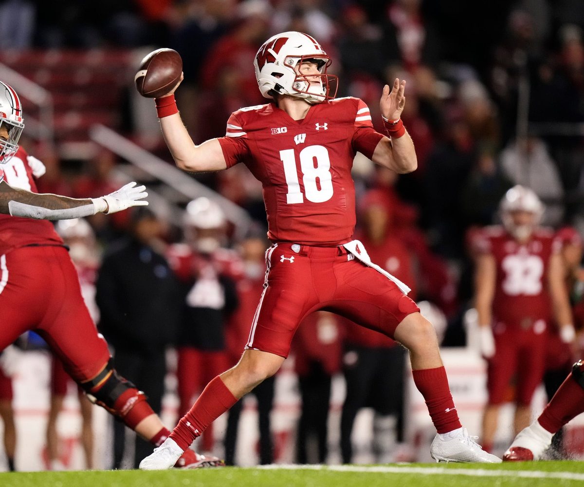 Northwestern vs. Wisconsin Prediction, Preview, and Odds - 11-11-2023