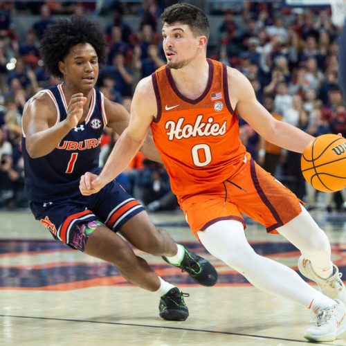 

Virginia Tech Favored to Defeat Valparaiso at Home - Hokies Aim for Fourth Straight Conference Win