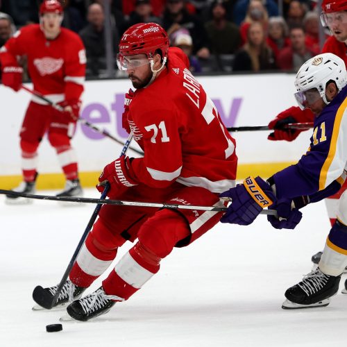 Los Angeles Kings set to take on Detroit Red Wings at Crypto.com Arena, looking to bounce back from recent losses