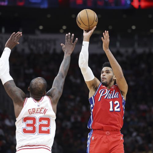 Philadelphia 76ers Stage Thrilling Comeback to Force Game Six Against New York Knicks