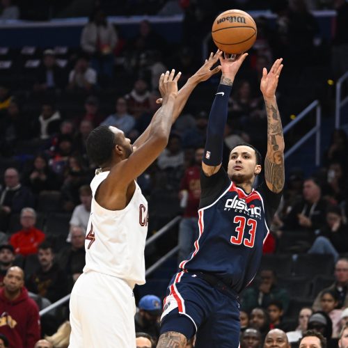 Cleveland Cavaliers Look to Reignite Winning Streak Against Struggling Washington Wizards in Crucial Eastern Conference Matchup