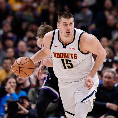 Suns(+7.5) take on the Nuggets(-7.5) on Wednesday, 3/27/2024 @ 10:00pm EST
                          at the Ball Arena Stadium.