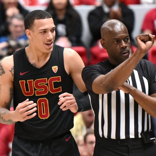 USC Trojans Favored to Win Big Against California Bears in Highly Anticipated Basketball Match