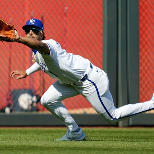 Baltimore Orioles Favored to Win Against Kansas City Royals in Friday Matchup at Kauffman Stadium