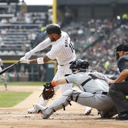 Struggling Tigers and White Sox to Face Off in AL Central Showdown at Comerica Park
