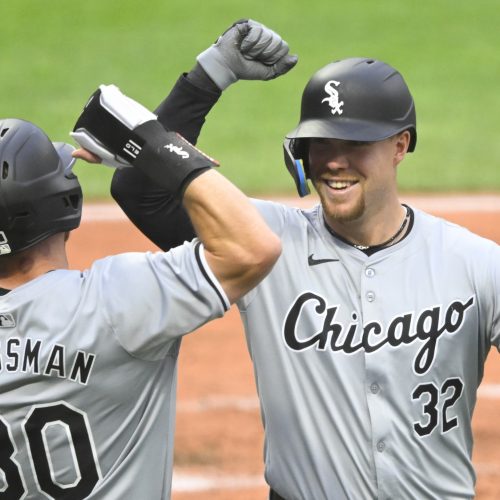 Reds Look to Dominate White Sox in Sunday Showdown at Guaranteed Rate Field