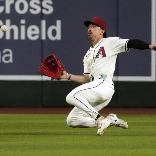 Arizona Diamondbacks Favored to Win Against Chicago Cubs in Series Opener at Chase Field