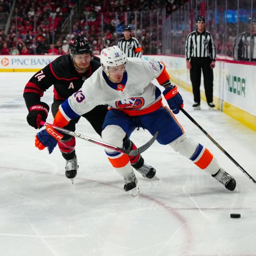 Carolina Hurricanes Poised for Victory Against New York Islanders in Playoff Series Rematch at USB Arena