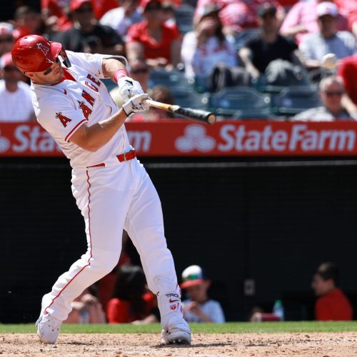 Philadelphia Phillies Expected to Secure Series Victory Against Los Angeles Angels Behind Stellar Pitching and Offense