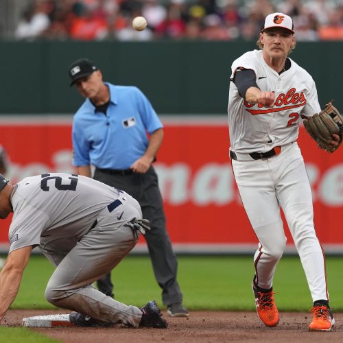 Orioles look to capitalize on struggling Bassitt in series finale against Blue Jays