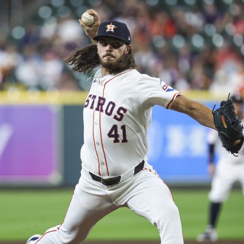 Milwaukee Brewers Look to Maintain NL Central Lead Against Houston Astros in Series Finale