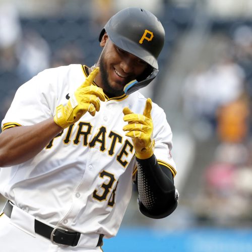 Chicago Cubs Set to Face Pittsburgh Pirates in Crucial NL Central Division Matchup