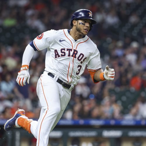 Houston Astros Primed for Victory in Series Finale Against Struggling Chicago White Sox