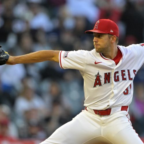 Tyler Anderson Leads Los Angeles Angels to Victory Over Oakland Athletics in Pitching Duel