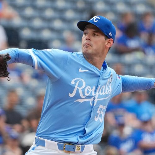 Royals Favored to Win Matchup Against Struggling Marlins as Munoz and Ragans Take the Mound
