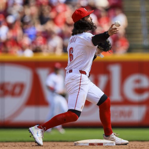 Cincinnati Reds Favored to Win Second Game Against Cleveland Amid Pitching Disparities