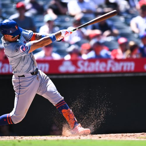 New York Mets Favored to Dominate Miami Marlins in Pitching Duel with Strong Odds for Run Line Covering