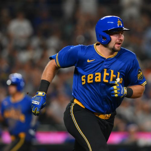 Seattle Mariners Face Uphill Battle Against San Francisco Giants as Wild Card Race Heats Up