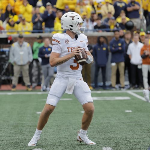 UTSA Roadrunners Set to Face Dominant Texas Longhorns in Week 3 Showdown at DKR-Texas Memorial Stadium, Broadcasted on ESPN