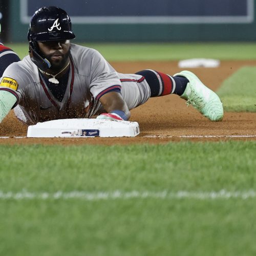 Mets and Braves Set to Clash in Crucial Midweek Series for Wild Card Spot in NL, Severino to Face Schwellenbach in Series Opener