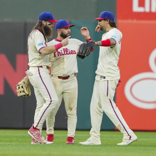 Philadelphia Phillies Look to Continue Winning Streak Against Chicago Cubs in Home Series showdown