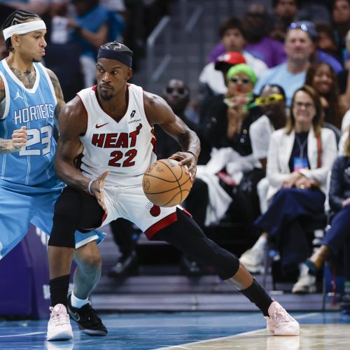 Miami Heat Expected to Defeat New York Knicks in Wednesday Night Matchup