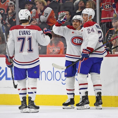 Seattle Kraken Favored Over Montreal Canadiens in Tuesday Night Matchup, Looking to Maintain Strong Start to NHL Season