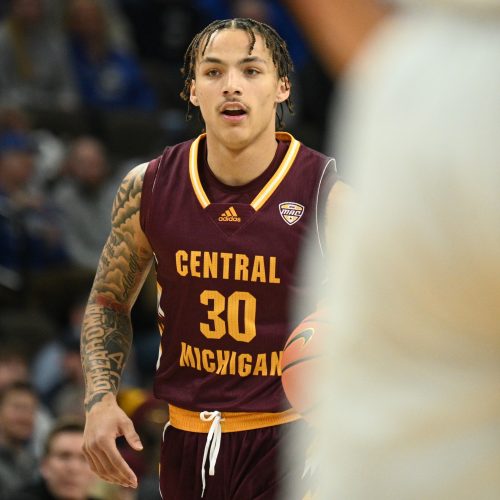 Central Michigan Chippewas Favored Against Stony Brook Seawolves, Looking to Maintain Perfect Home Record