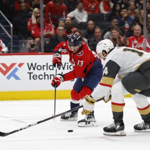 Vegas Golden Knights Favored to Triumph Over Washington Capitals at T-Mobile Arena