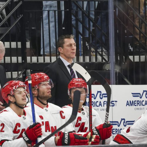 St. Louis Blues Gear Up to Face Streaking Carolina Hurricanes amid Injury Woes - Can They Overcome the Odds?