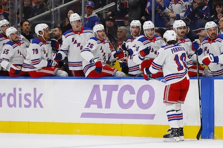 New York Rangers Favored Over St. Louis Blues in NHL Showdown at Madison Square Garden