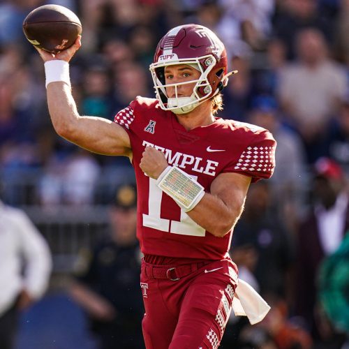 Florida Atlantic Owls Set to Face off Against Temple Owls in AAC Showdown on ESPN+ after Losing Starting Quarterback to Injury